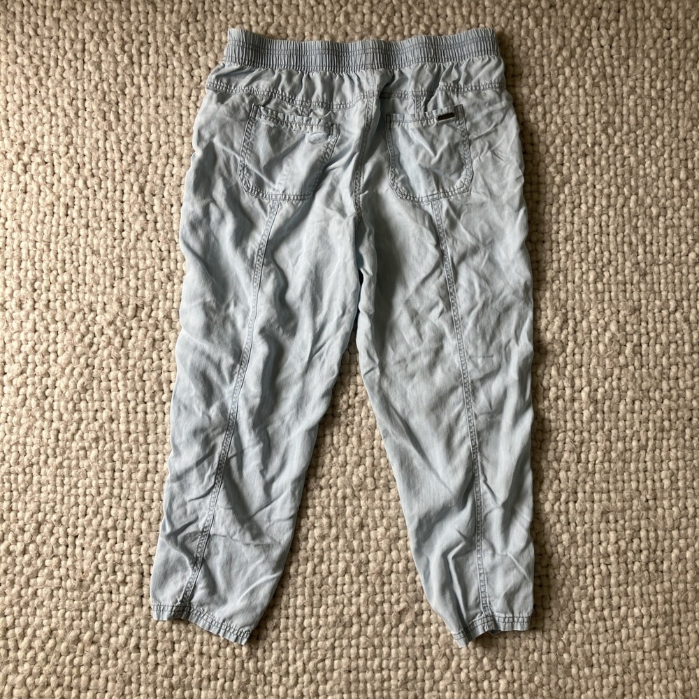 prAna Breathe Women's Cropped Pants Med Chambray Wide‎ Leg Relaxed Boho Coastal - Picture 2 of 10